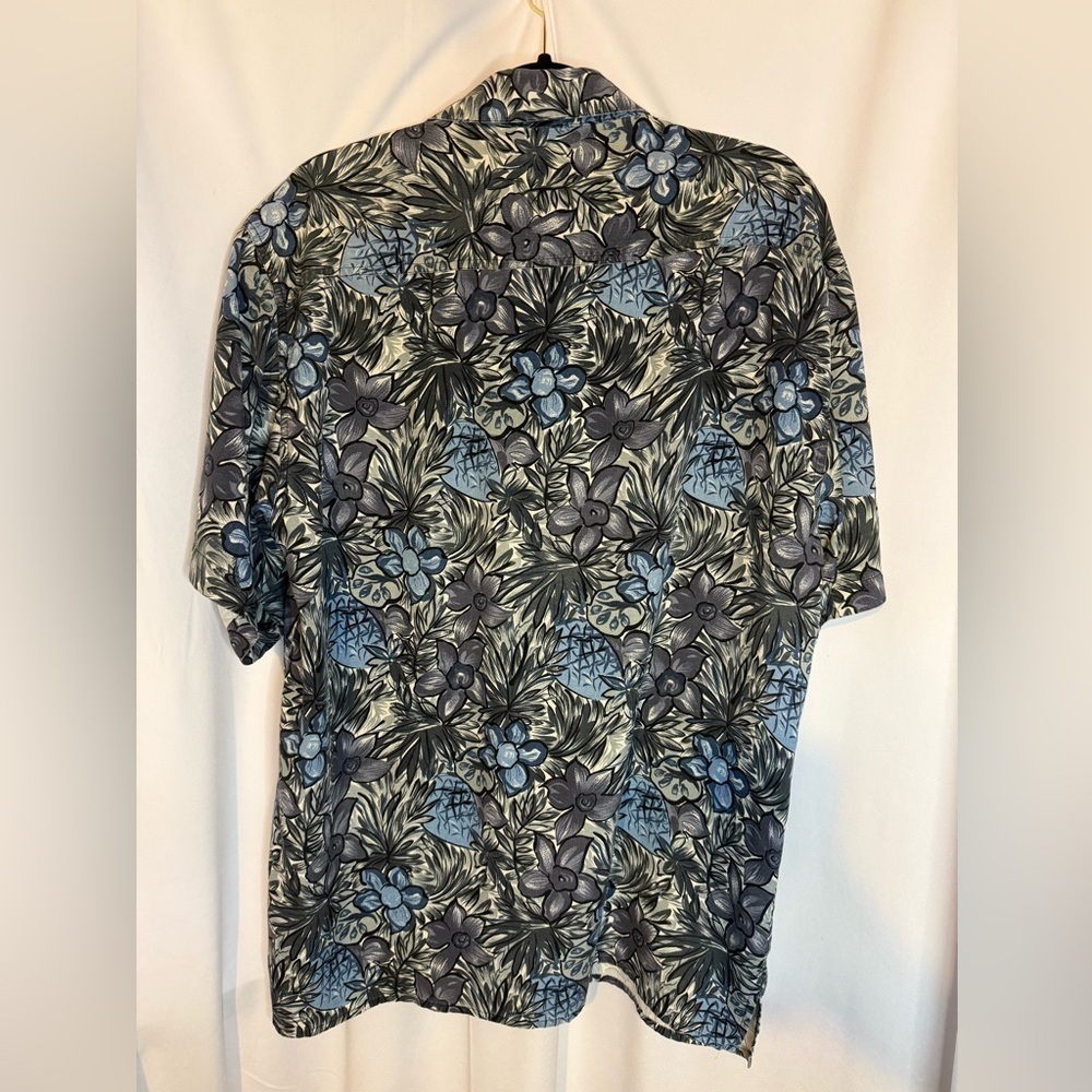 Vintage Bill Blass Silk Mens Size Large Blue Floral Hawaiian Shirt Short Sleeve - Picture 2 of 4